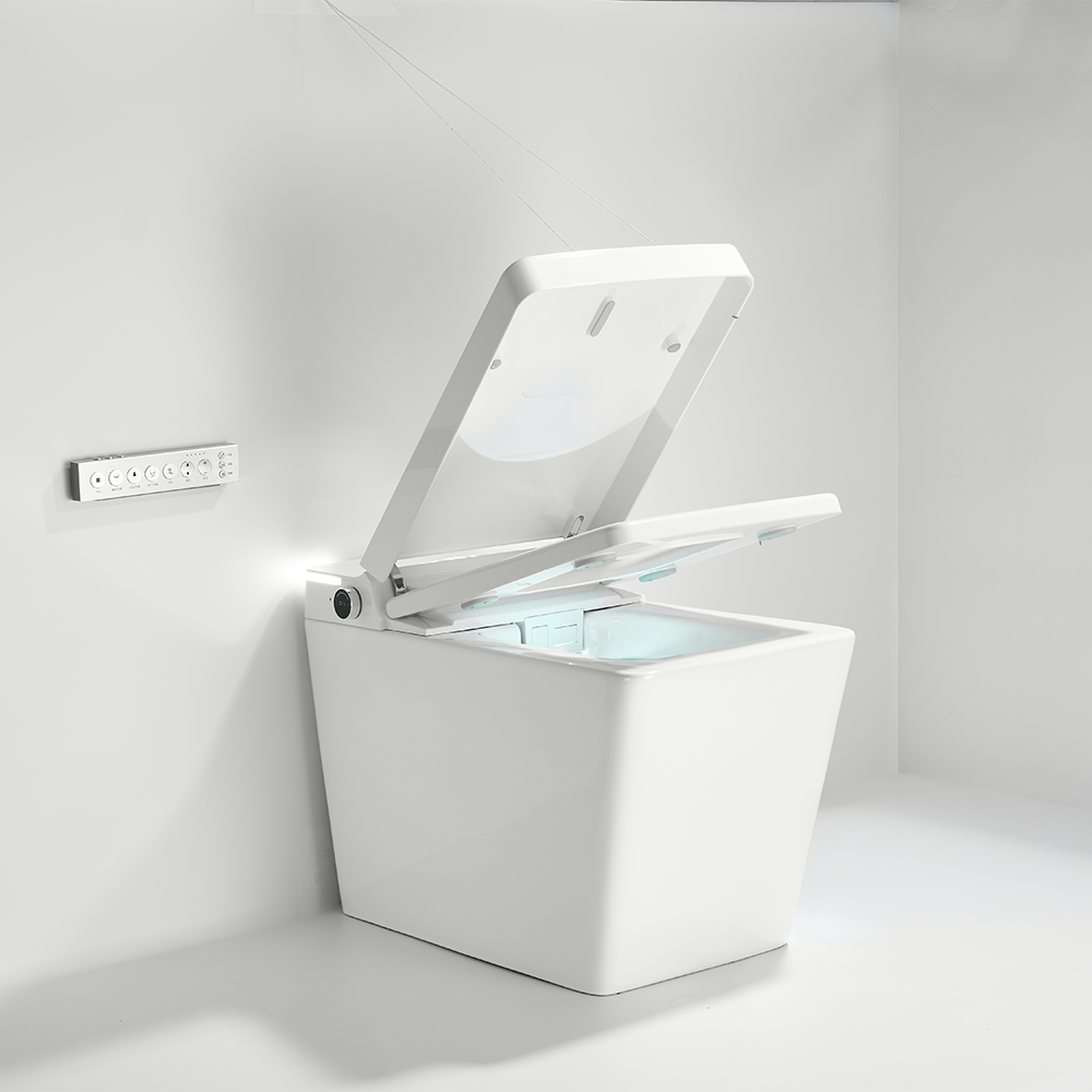 Memento 2500CS Intelligent Toilet - Image 2