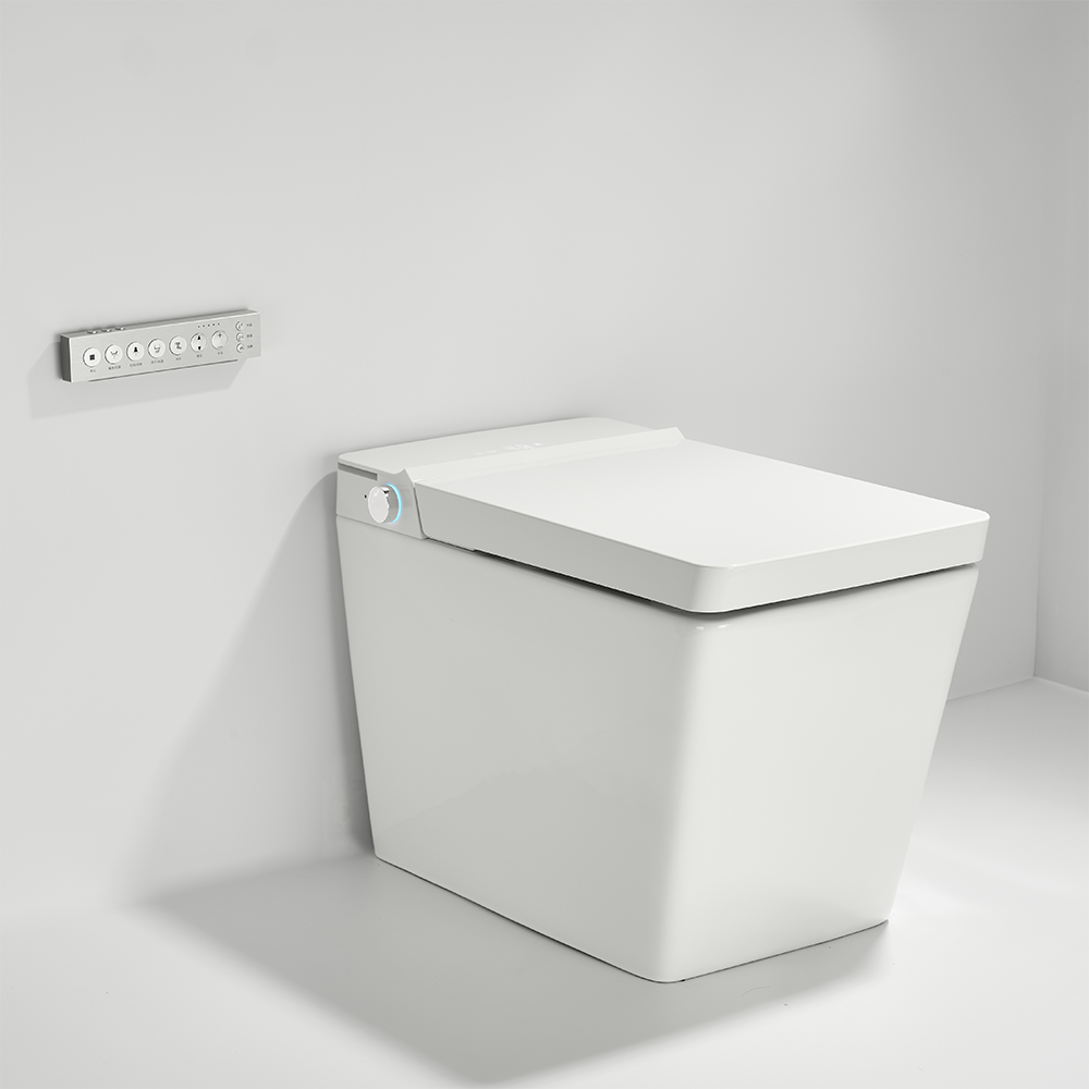 Memento 2500CS Intelligent Toilet - Image 3